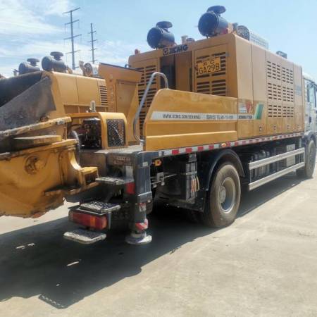 徐工HBC10050K混凝土车载泵