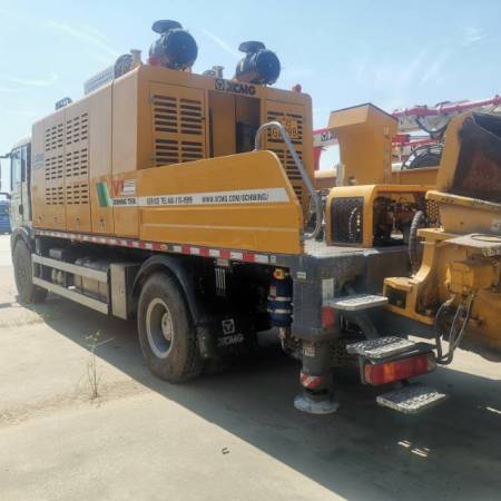 徐工HBC10050K混凝土车载泵