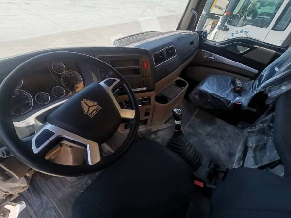 徐工HBC10050K混凝土車載泵