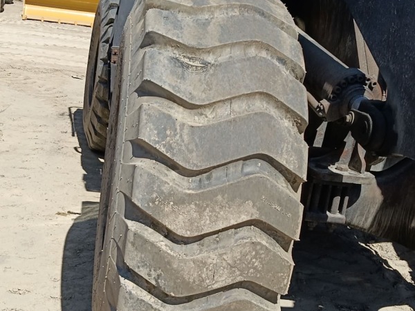 徐工LW500KV輪式裝載機(jī)