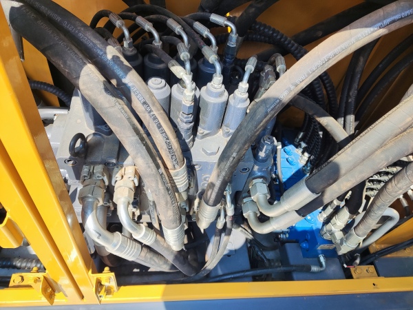 徐工XR240E旋挖鉆機(jī)