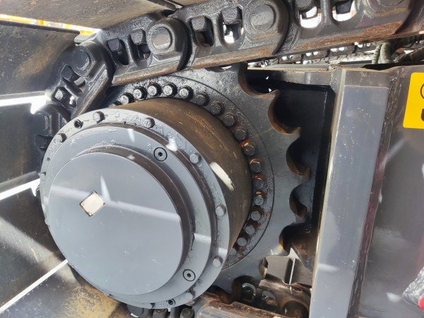 徐工XR240E旋挖鉆機(jī)