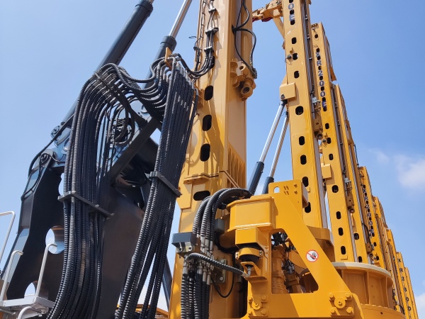 徐工XR280E旋挖鉆機(jī)