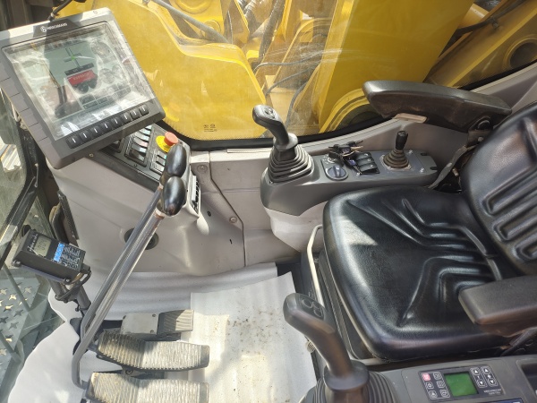 徐工XR320D旋挖鉆機