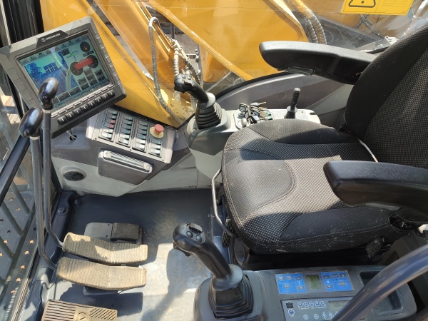 徐工XR150D3旋挖鉆機