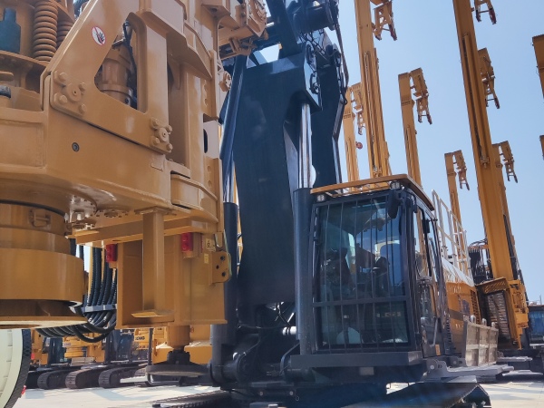 徐工XR400E旋挖鉆機(jī)