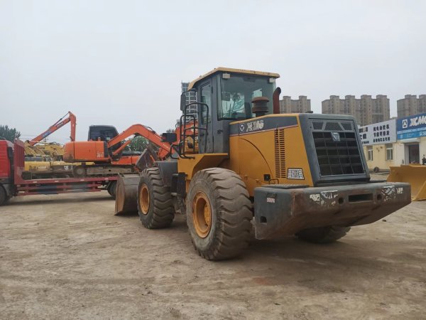 徐工ZL50G輪式裝載機(jī)