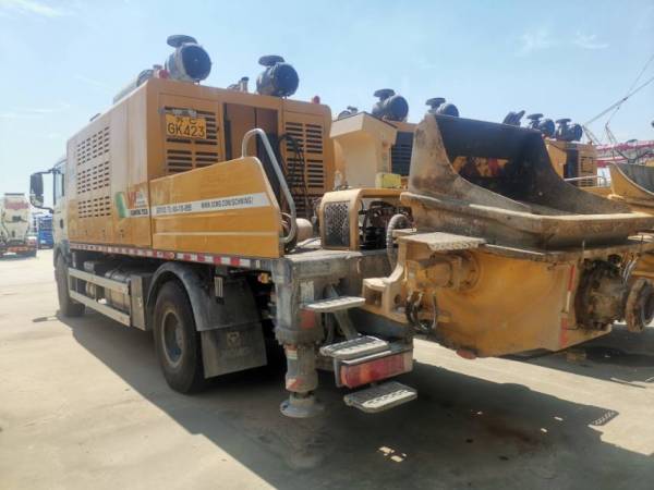 徐工HBC10050K混凝土車載泵