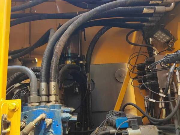 徐工XR320E旋挖鉆機