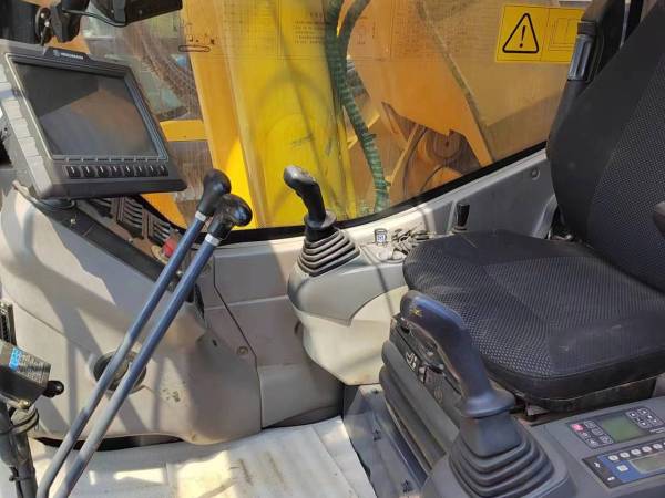 徐工XR280D旋挖鉆機(jī)