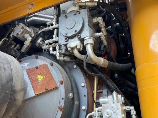 徐工XM2205銑刨機(jī)