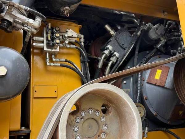 徐工XM2205銑刨機(jī)