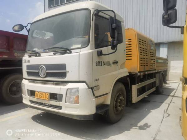 徐工HBC10018K混凝土車載泵