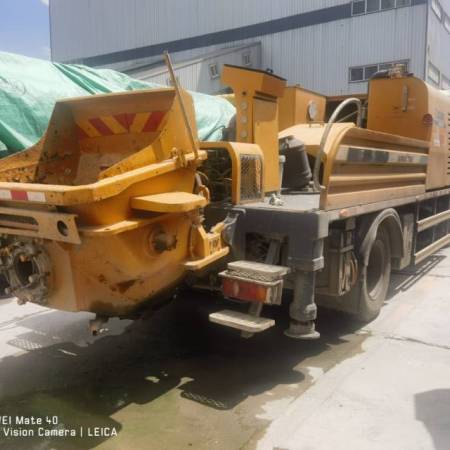 徐工HBC10018K混凝土车载泵