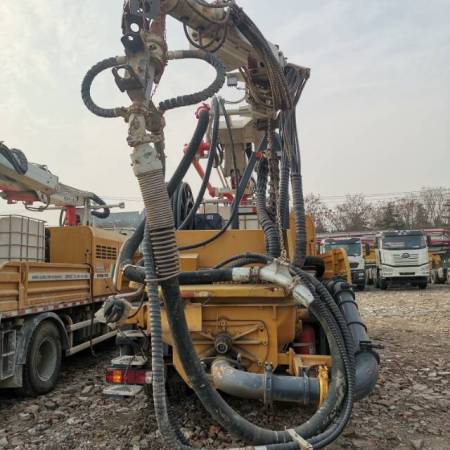 徐工HPC30KI喷浆车