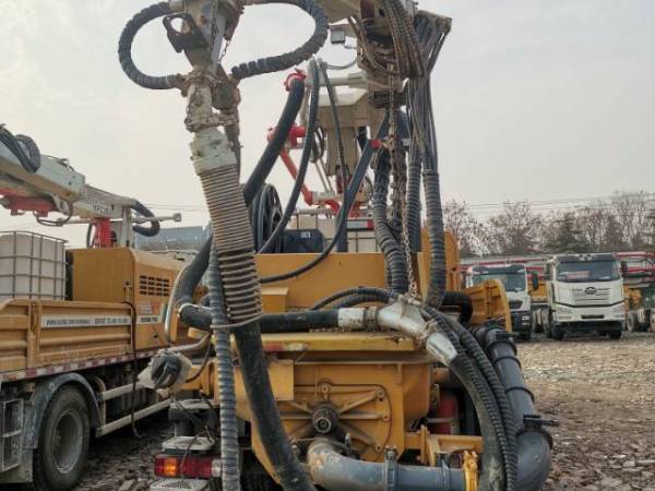 徐工HPC30KI噴漿車