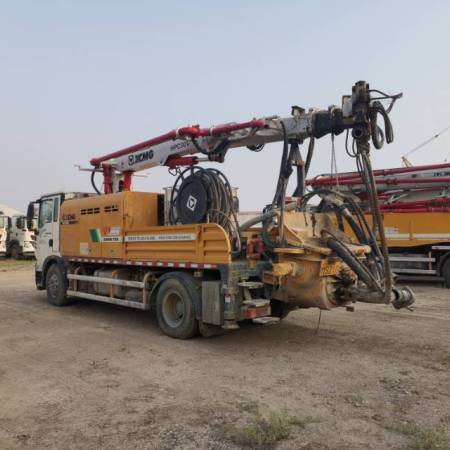 徐工HPC30KI喷浆车