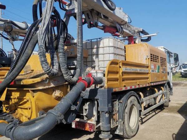 徐工HPC30KI噴漿車