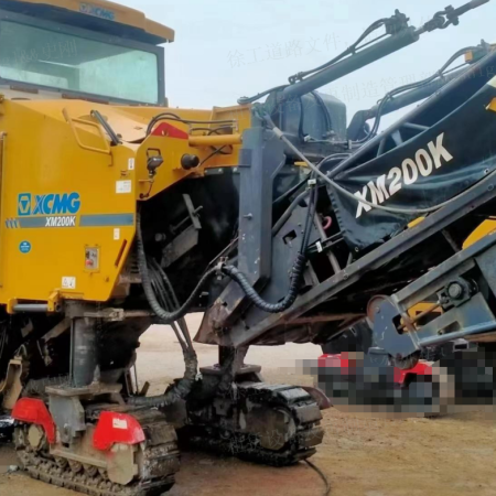 徐工XM200K铣刨机
