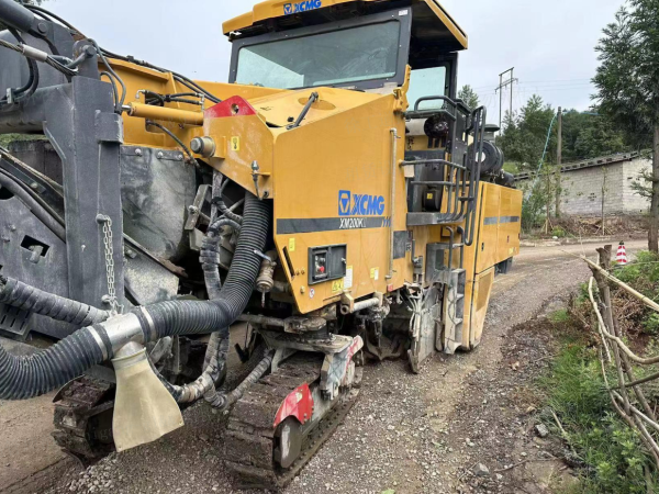 徐工XM200KIV銑刨機(jī)