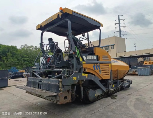 徐工RP1253T摊铺机