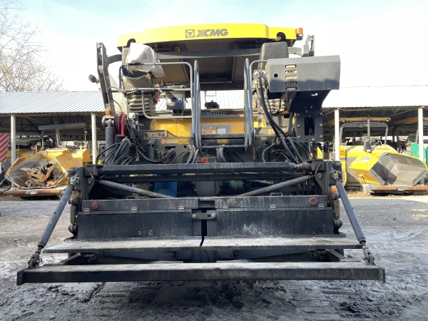 徐工RP1655T攤鋪機(jī)