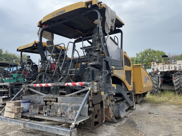 徐工RP1655T攤鋪機(jī)