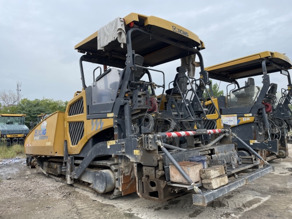 徐工RP1655T攤鋪機(jī)