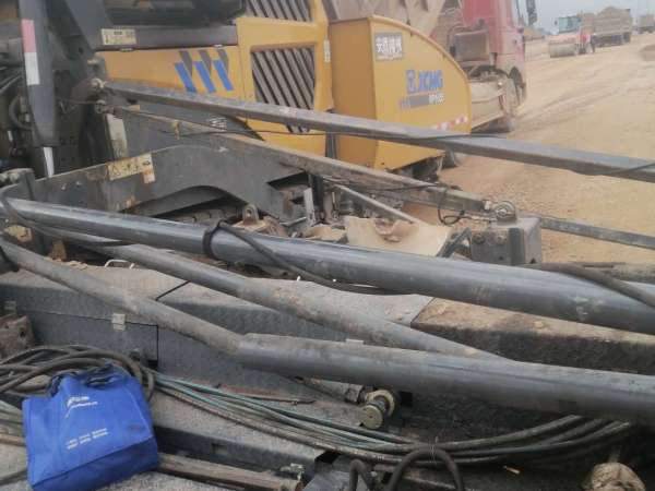 徐工RP1655攤鋪機(jī)