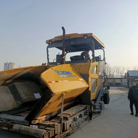 徐工RP1655T摊铺机