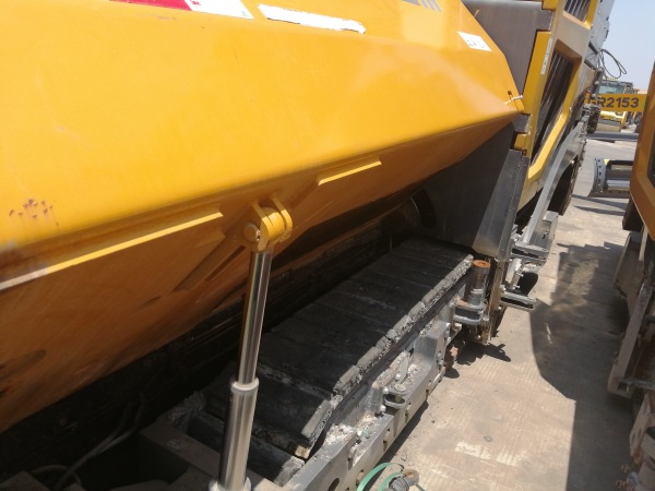 徐工RP1655T攤鋪機