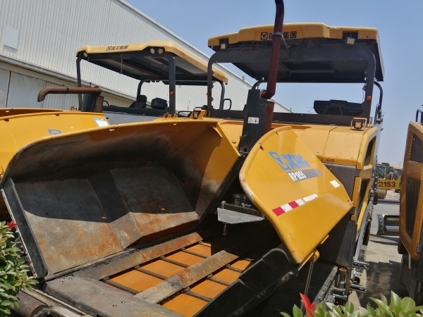 徐工RP1655T攤鋪機