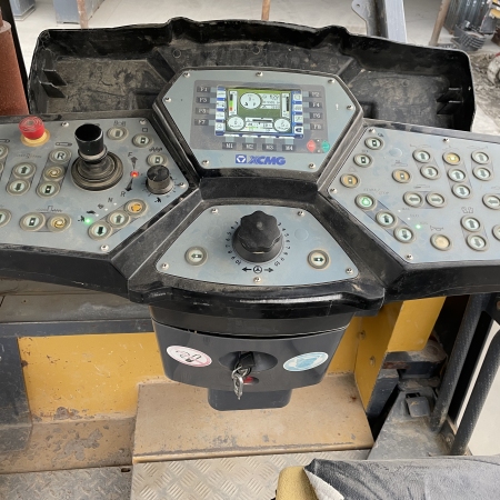 徐工RP1655T摊铺机