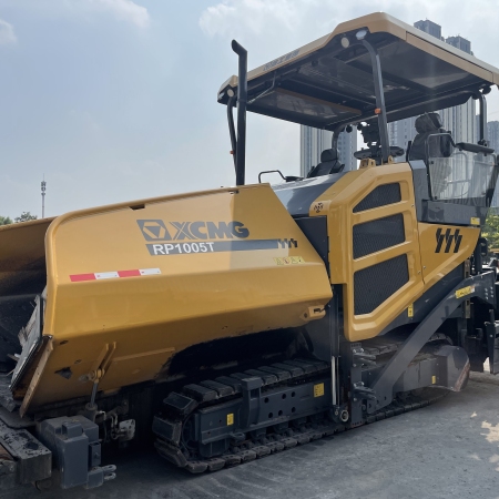 徐工RP1005T摊铺机