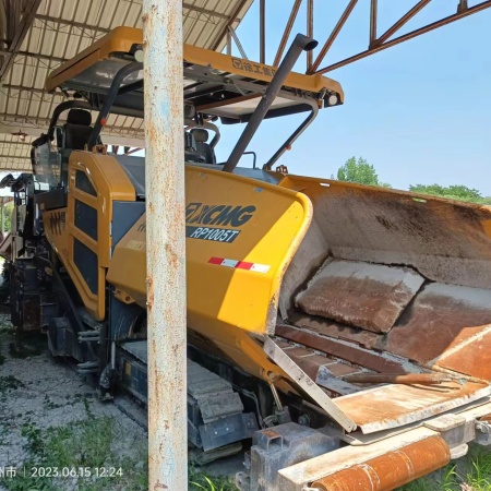 徐工RP1005T摊铺机