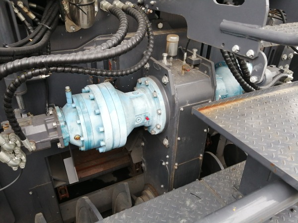 徐工RP1355T攤鋪機(jī)