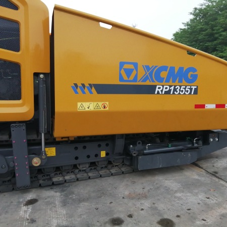 徐工RP1355T摊铺机