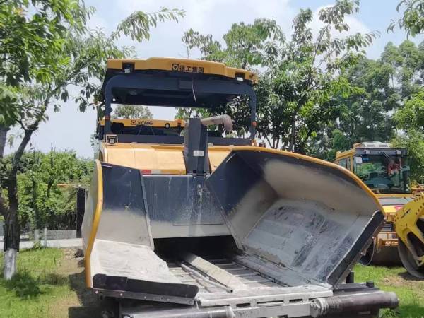 徐工RP1655攤鋪機(jī)