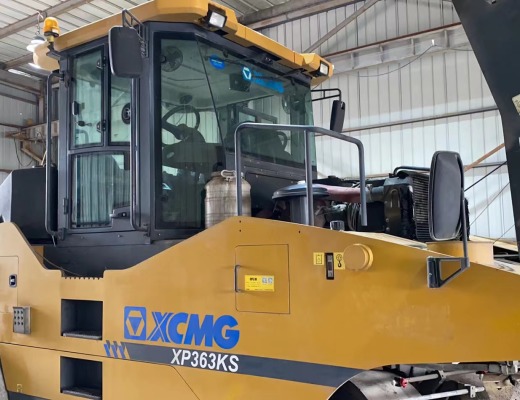 徐工XP365KS轮胎压路机
