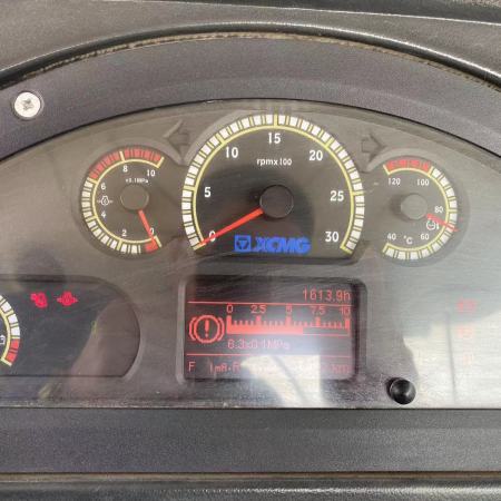 徐工XP365KS轮胎压路机