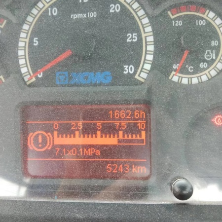 徐工XP365KS轮胎压路机