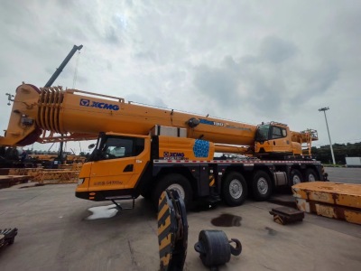 徐工XCA130L7全地面起重機