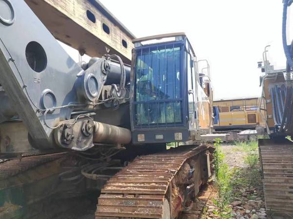 徐工XR320E旋挖鉆機(jī)