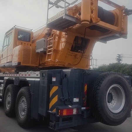 徐工XCA180L8全地面起重机