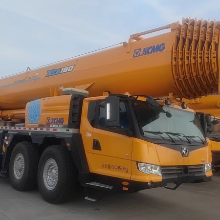 徐工XCA180L8全地面起重机