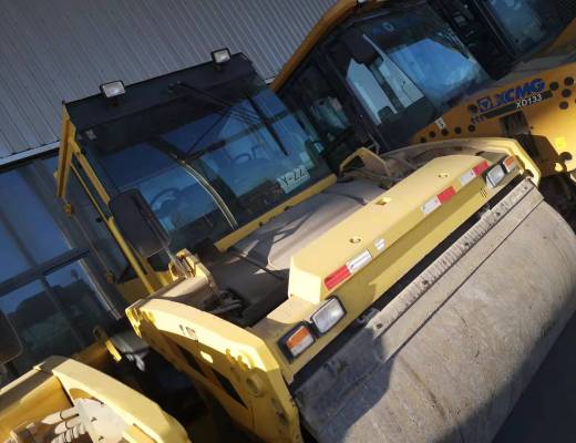 徐工XD133C双钢轮压路机