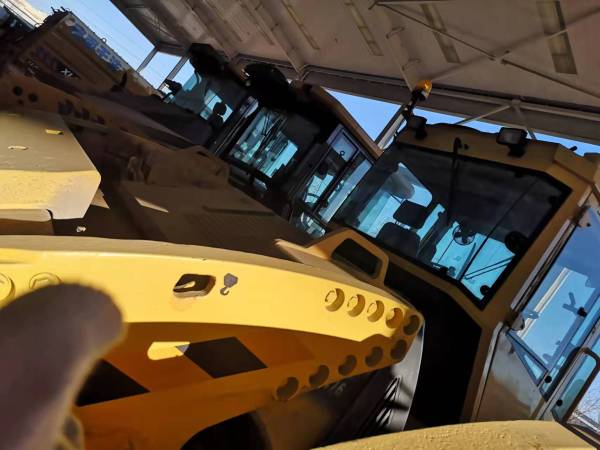 徐工XD133C雙鋼輪壓路機