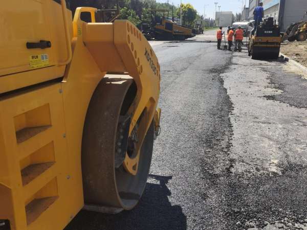 徐工XD133C雙鋼輪壓路機(jī)