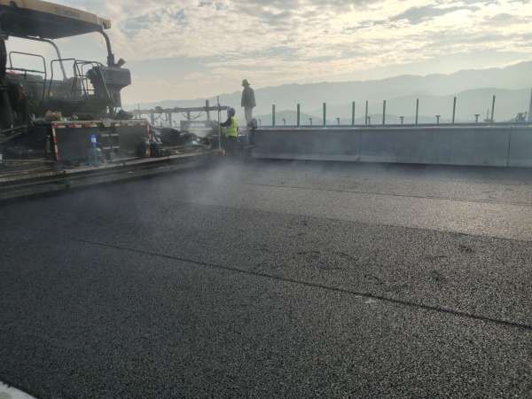 徐工RP1655T攤鋪機