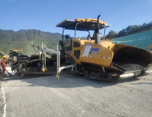 徐工RP1655T摊铺机